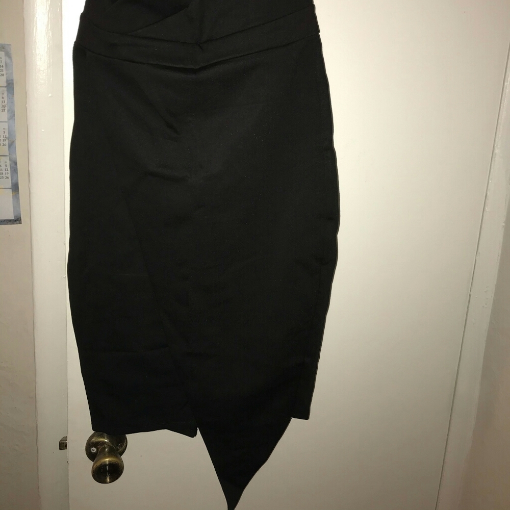 Dress - Picture 2 of 3